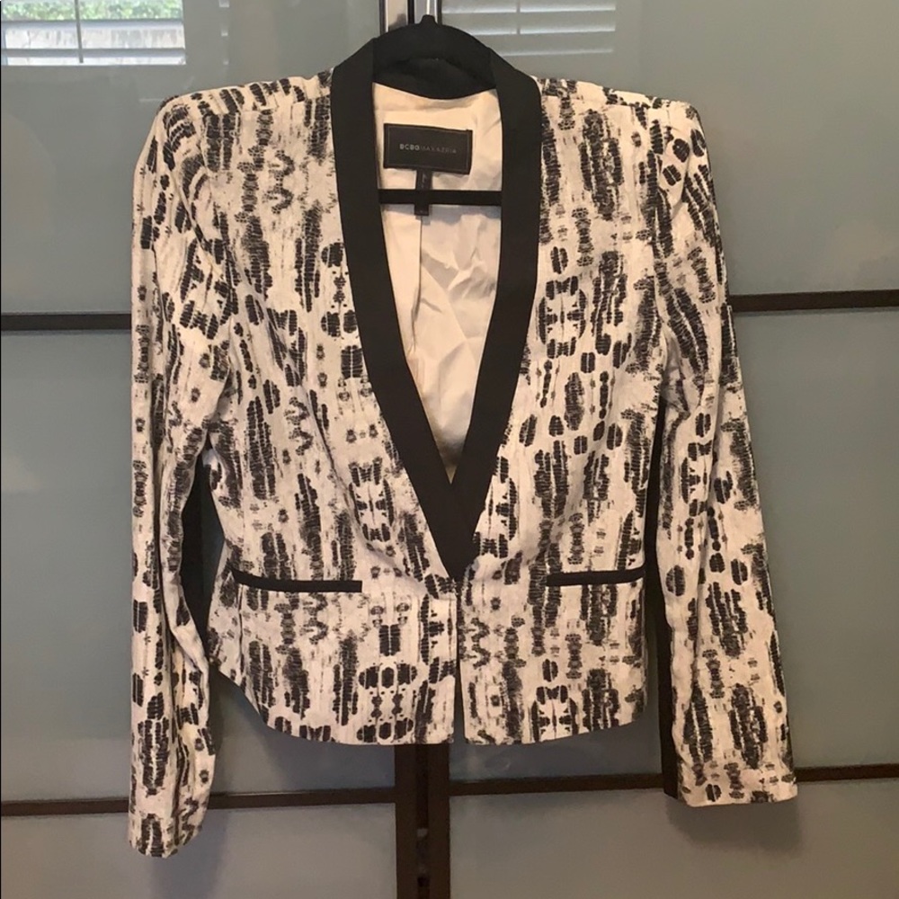 BCBG animal abstract jacket
